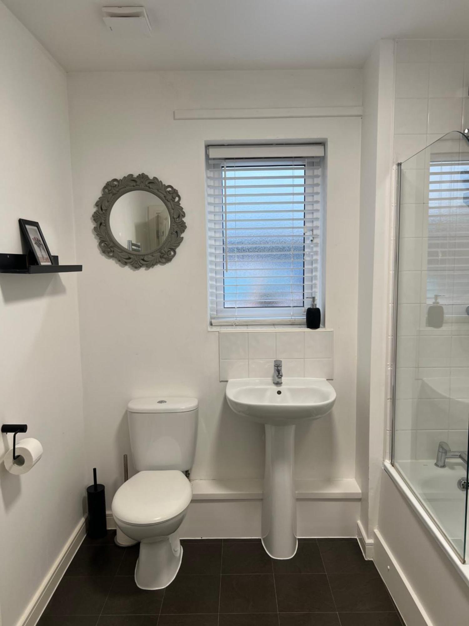 Home Away From Home: Cozy Two Bedroom Apartment Banbury Zewnętrze zdjęcie